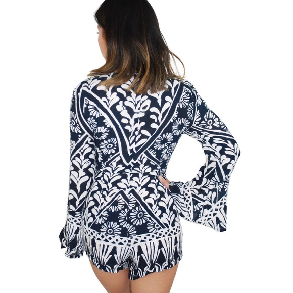 Anthropologie RAGA Tropical Blues Cut Out Romper Navy White Cut Out Bell Sleeve - Picture 3 of 3